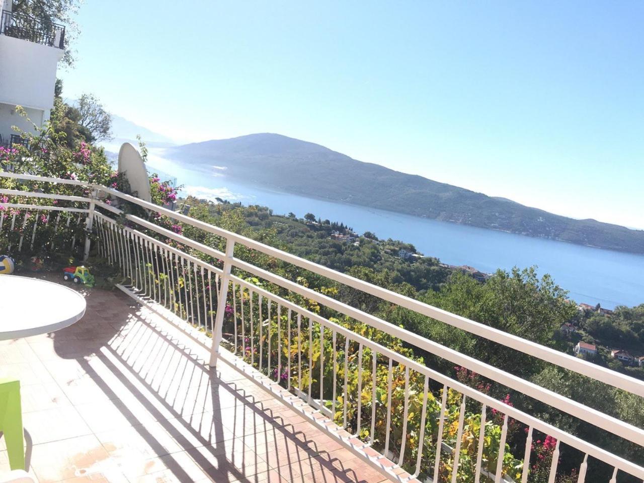 Magnificent Views Apartment Herceg Novi Eksteriør billede