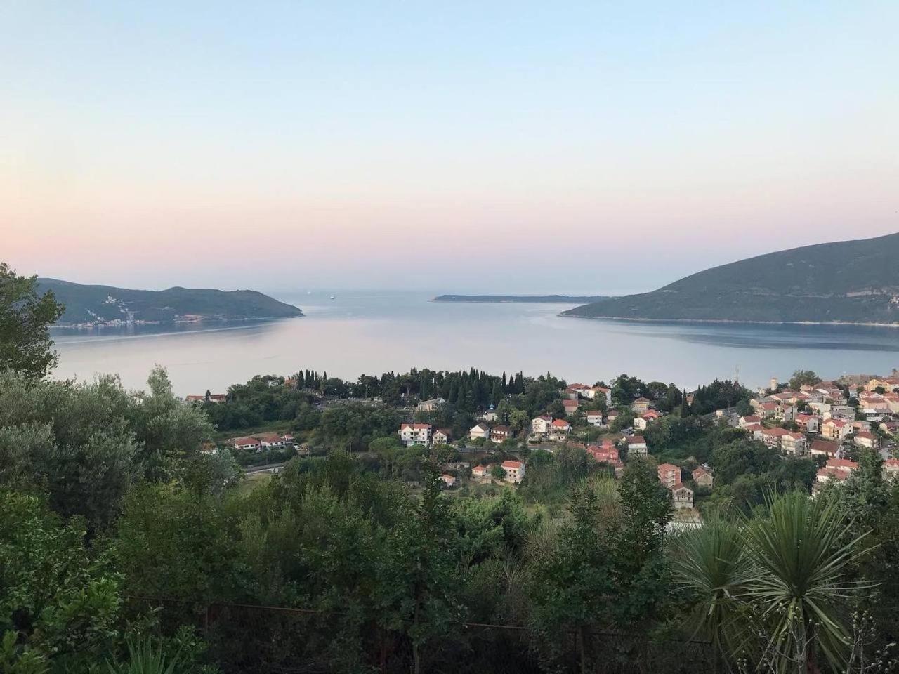 Magnificent Views Apartment Herceg Novi Eksteriør billede