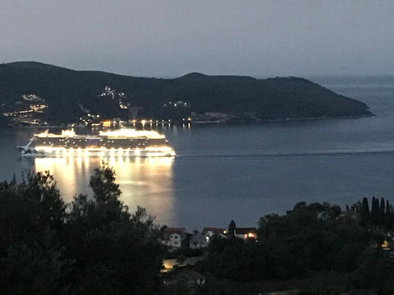 Magnificent Views Apartment Herceg Novi Eksteriør billede